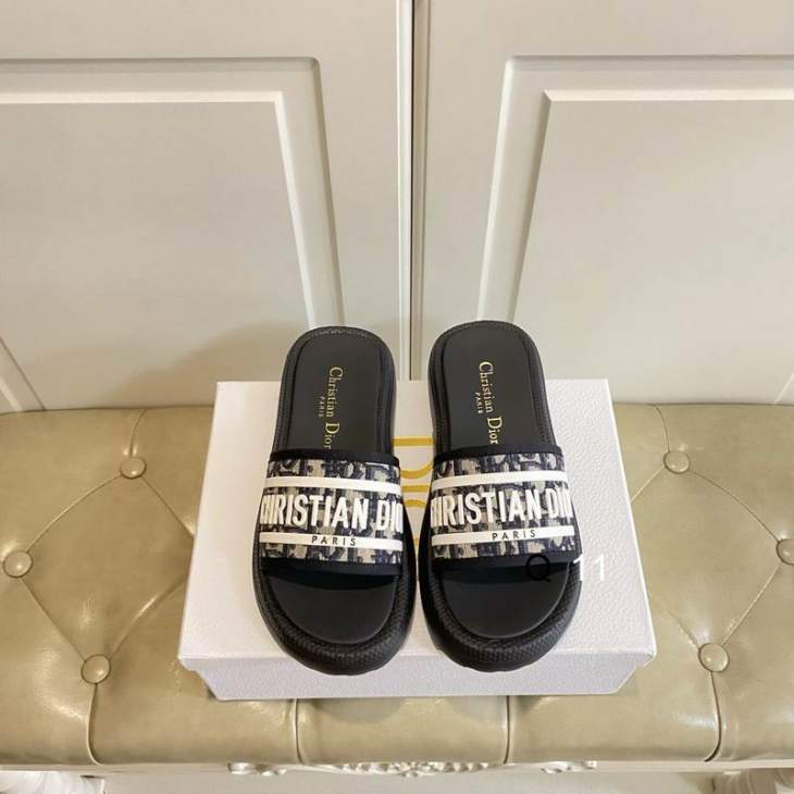 Picture of Dior Slippers _SKUDiorsz35-40SY08082950